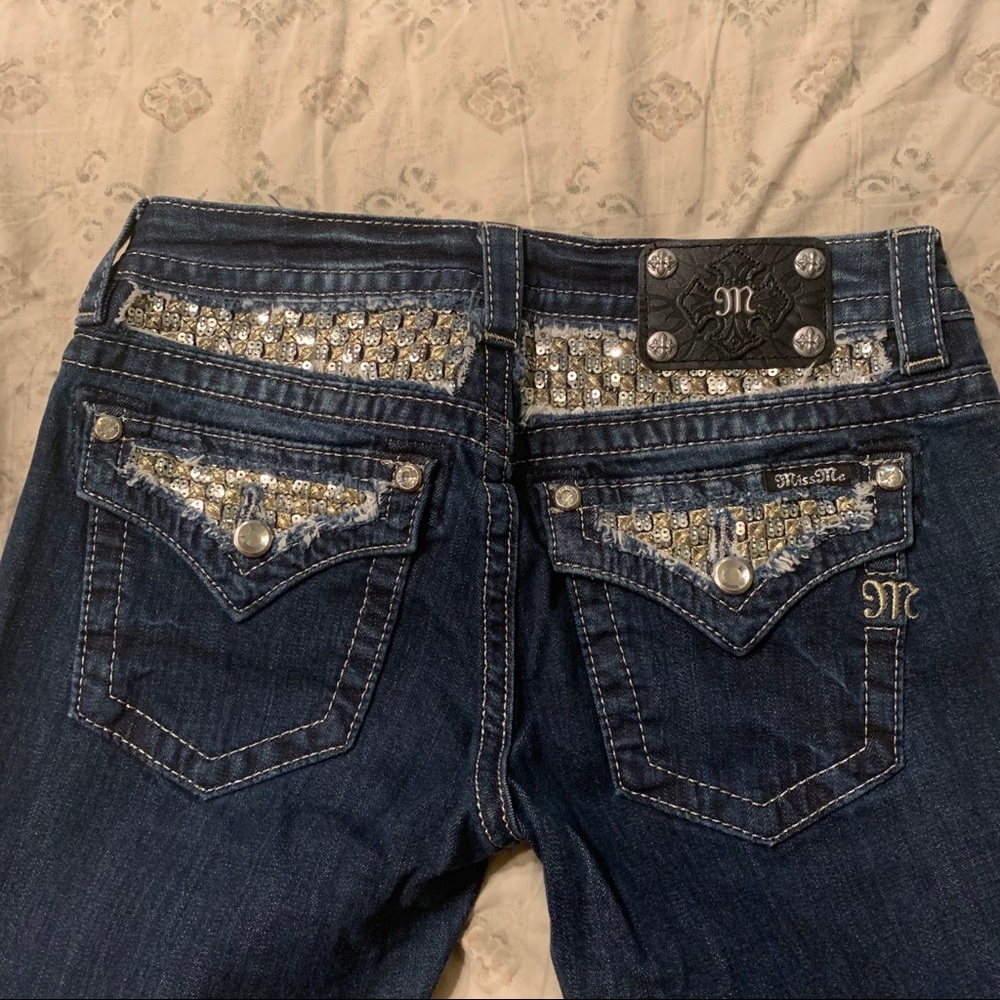Miss Me jeans with fun bling! Size 28